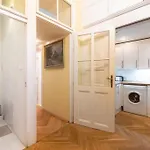 Historic In Vinohrady, Loved By Locals By Easybnb Premium