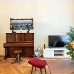 Historic In Vinohrady, Loved By Locals By Easybnb Premium
