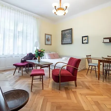 Historic In Vinohrady, Loved By Locals By Easybnb Premium *